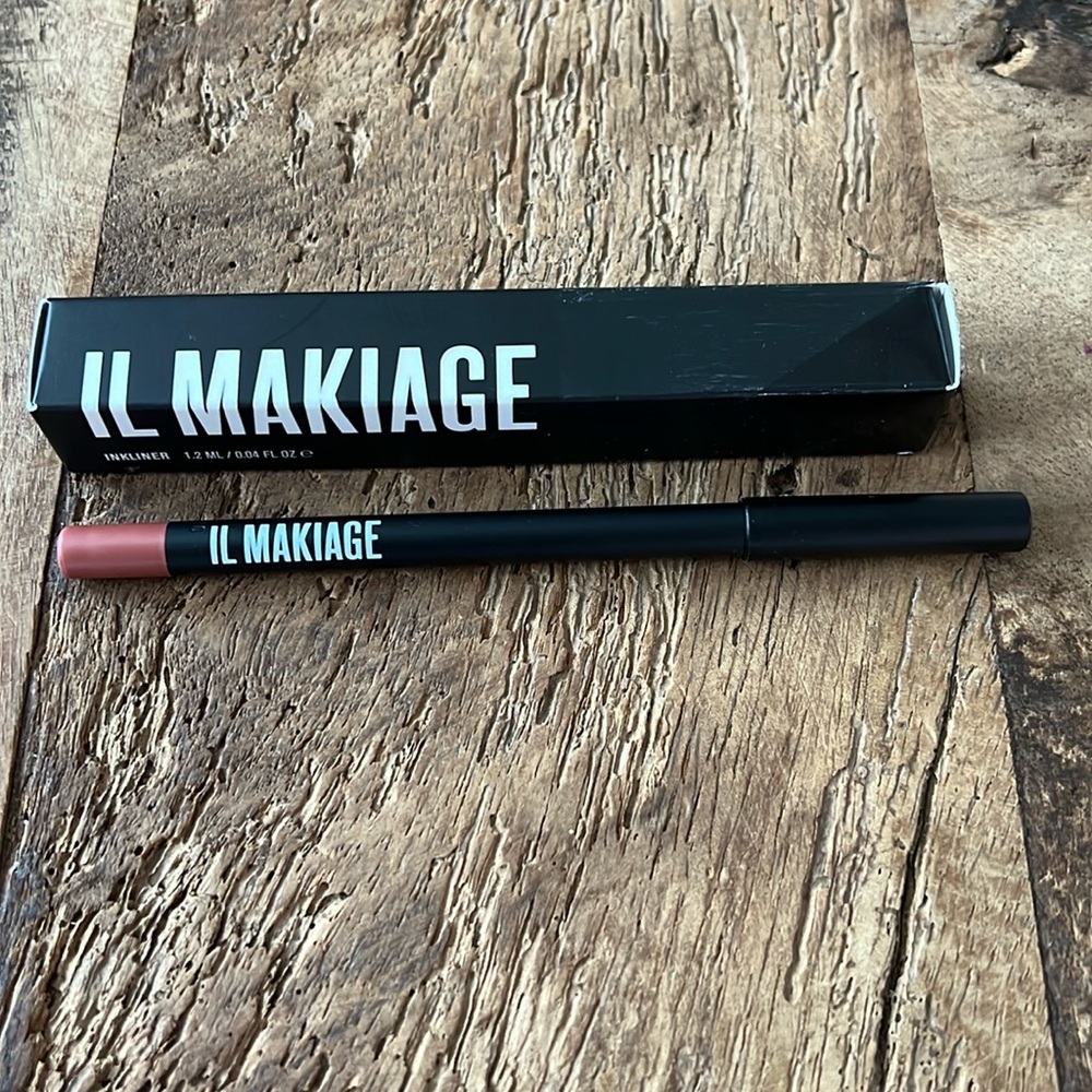 Il makiage liquid eyeliner and lipliner. New, never opened.